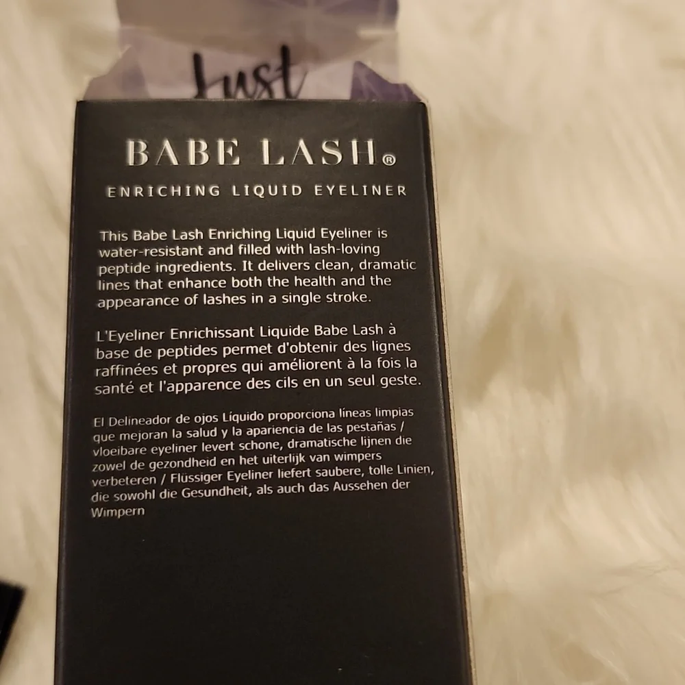 BABE lash liquid eye liner